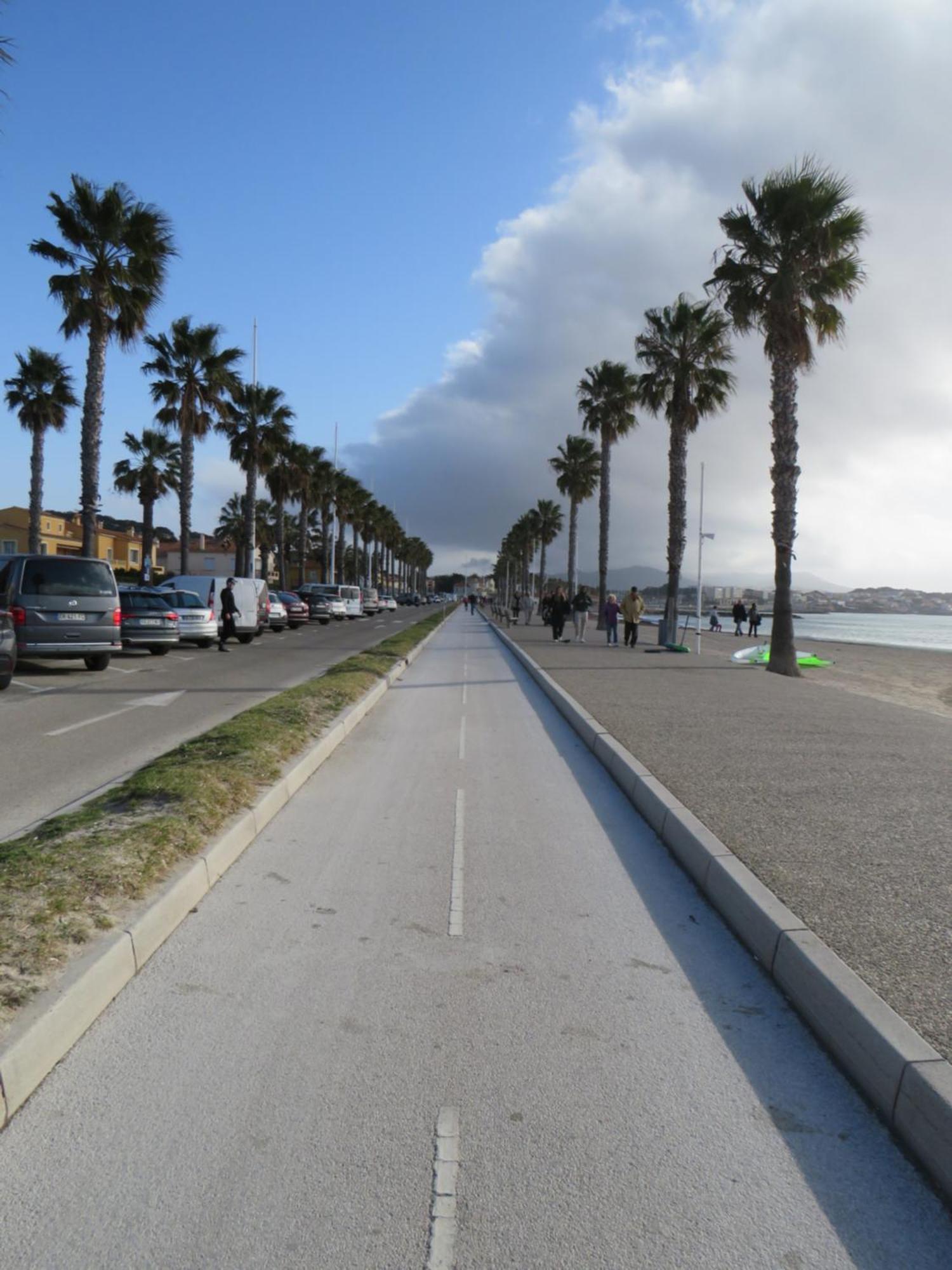 Sanary- La Vie Est Belle- Centre Ville 2 Minutes A Pied- Plage 5 Minutes Extérieur photo